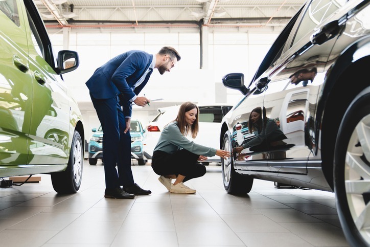 static-vs-dynamic-car-clinics-which-is-right-for-your-automotive-market-research